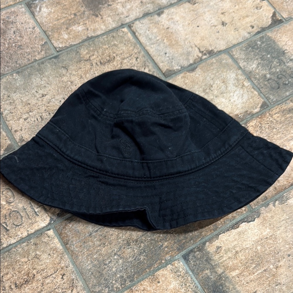 Aritzia TNA Banded Bucket Hat - Picture 2 of 5